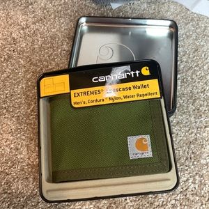 Carhartt green wallet